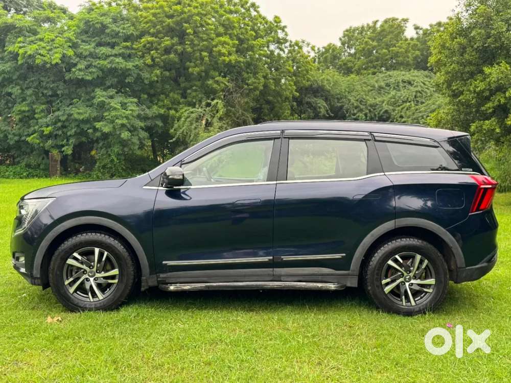 Mahindra Xuv700 2.0 Ax 5 Petrol Mt 7 Str, 2022, Petrol