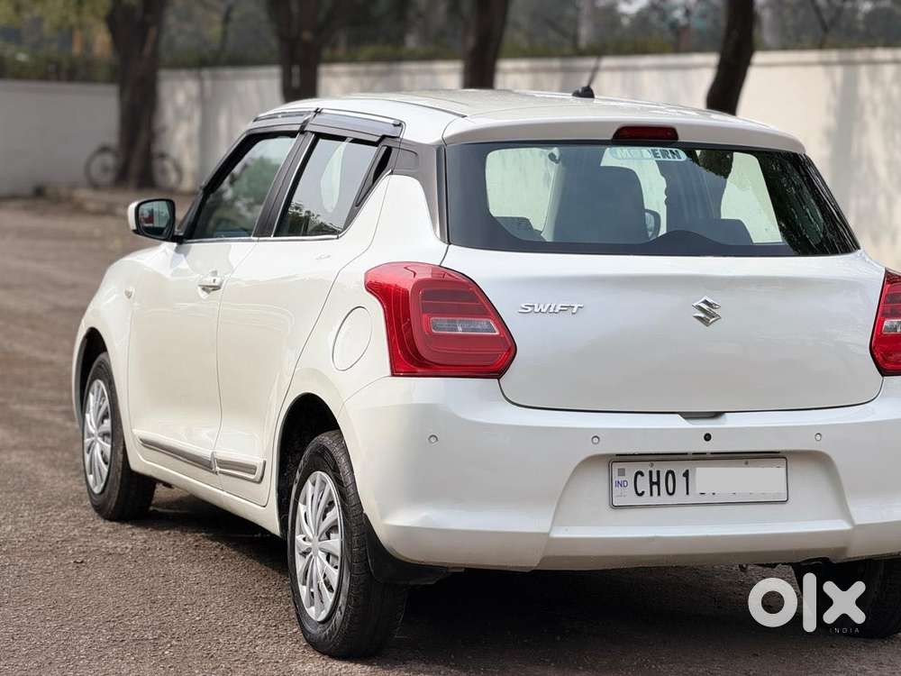 Maruti Suzuki Swift Lxi Optional-o, 2023, Petrol