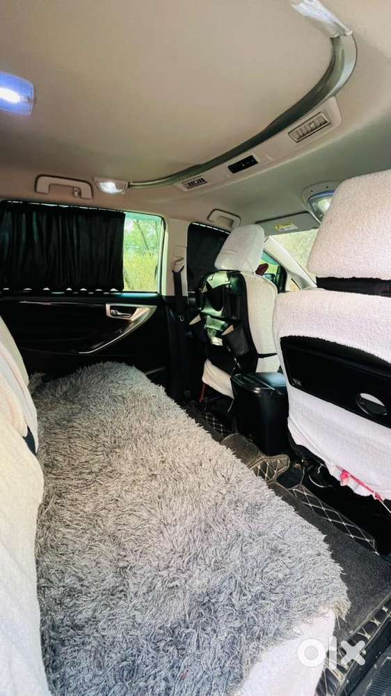 Toyota Innova Crysta 2022 Diesel 70000 Km Driven