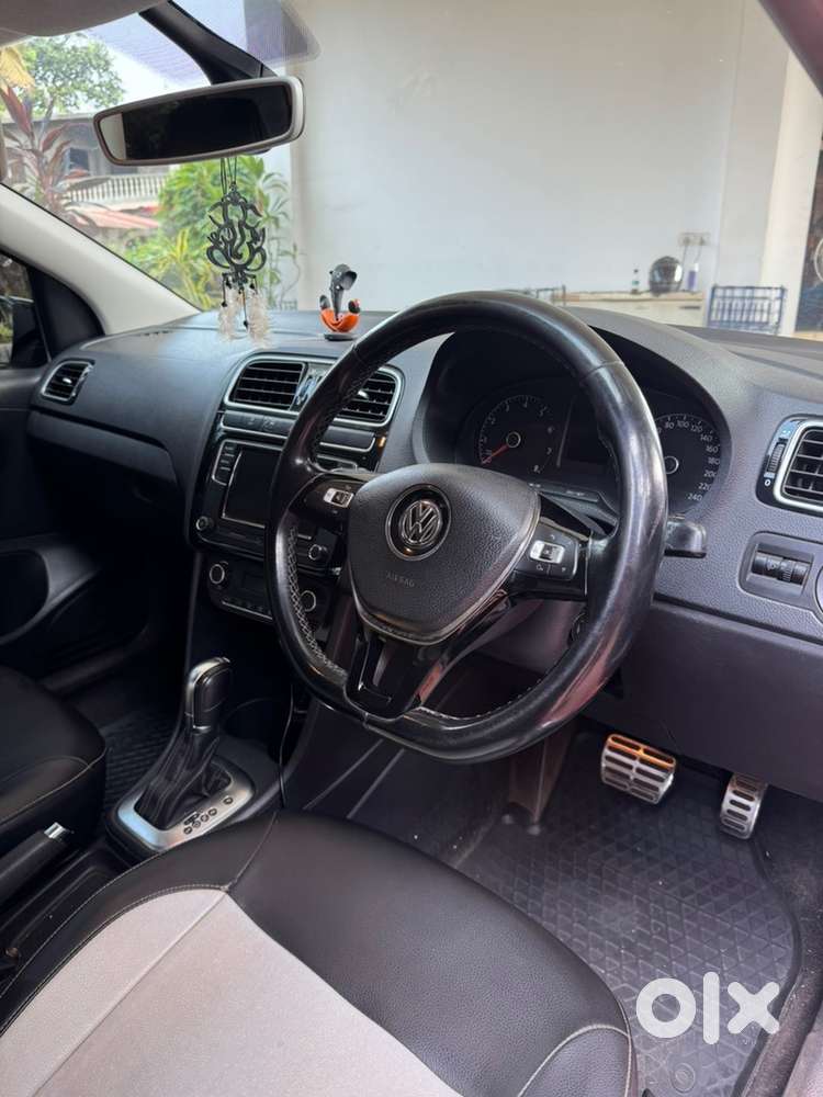 Volkswagen Polo Petrol 2017