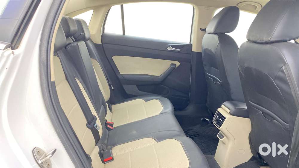 Skoda Slavia 1.0 Tsi Style At, 2022, Petrol