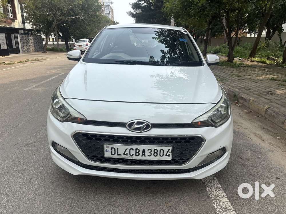 Hyundai Elite I20 Sportz (o) 1.2, 2014, Petrol