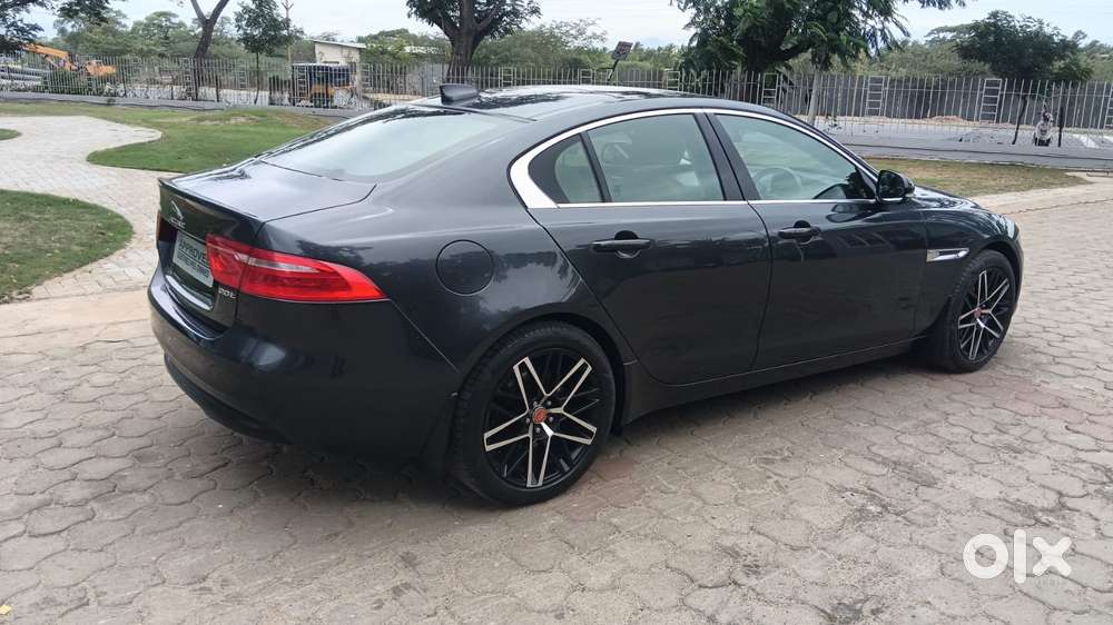 Jaguar Xe Prestige, 2016, Petrol