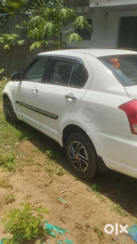 Maruti Suzuki Dzire Tour 2015