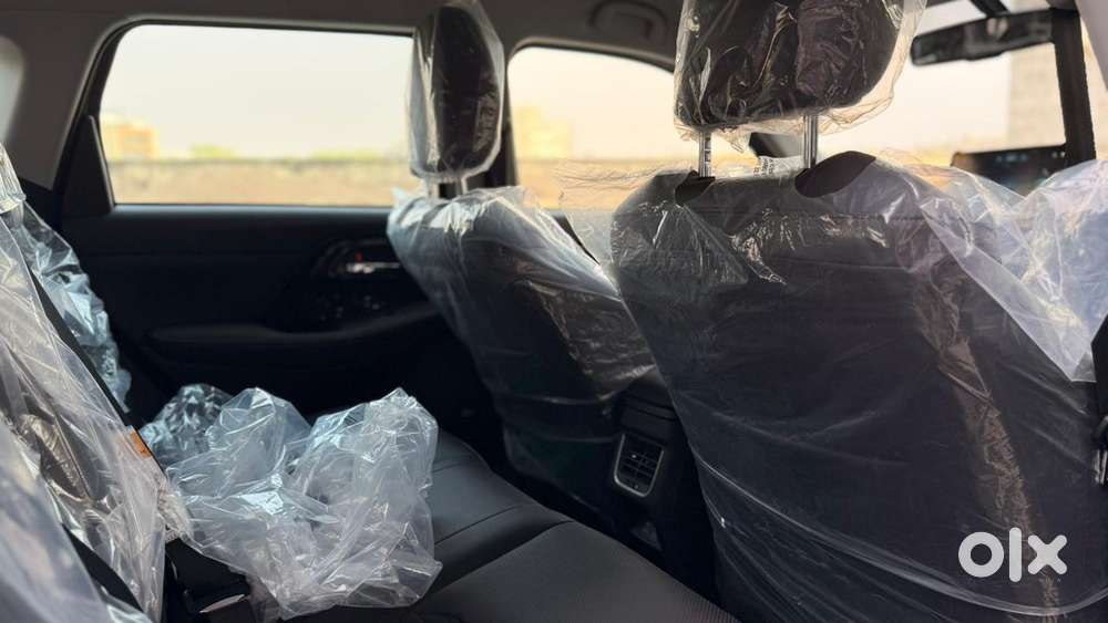 Maruti Suzuki Victoris Zxi Plus (o) Petrol Manual, 2025, Petrol