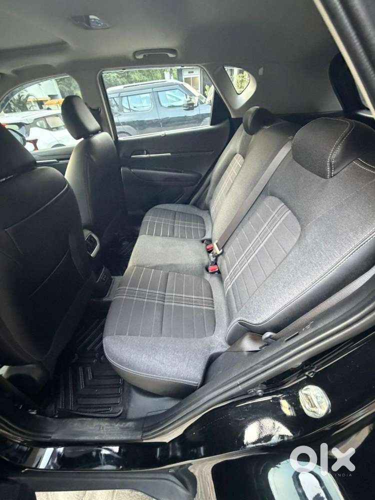 Kia Sonet 2024 Petrol 16000 Km Driven