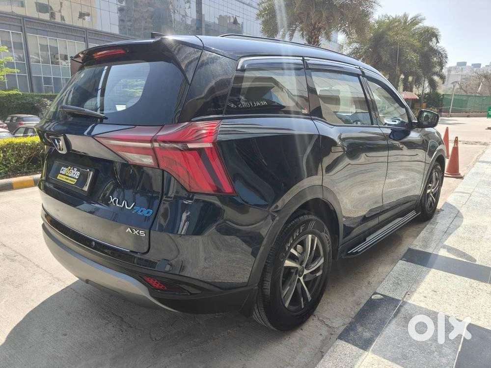 Mahindra Xuv700 2.0 Ax 5 Petrol Mt 7 Str, 2023, Petrol