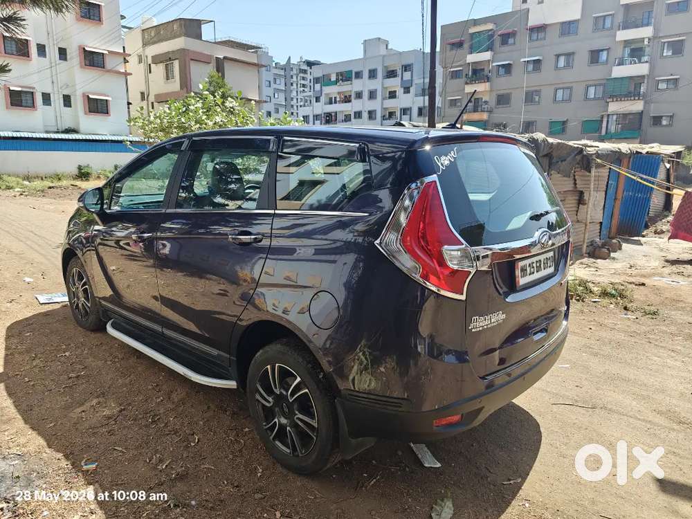  Mahindra Marazzo M8 (top Model) – 2018 – First Owner