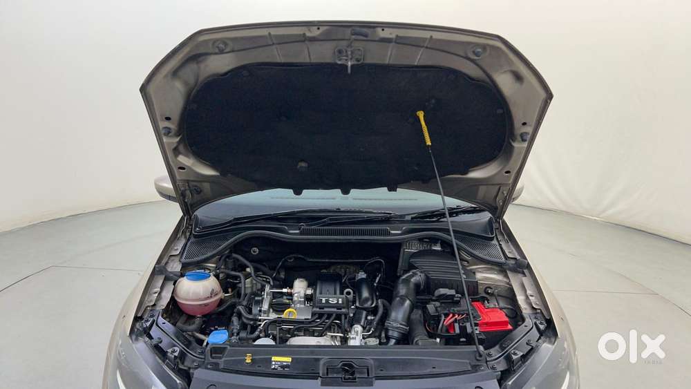 Volkswagen Vento 1.2 Tsi Highline At, 2016, Petrol