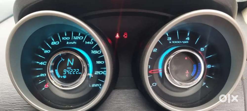 Mahindra Xuv500 2.2 Diesel 2016