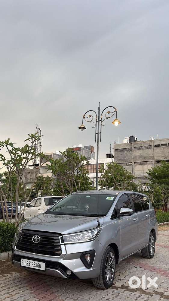 Toyota Innova Crysta 2020 Diesel 102000 Km Driven