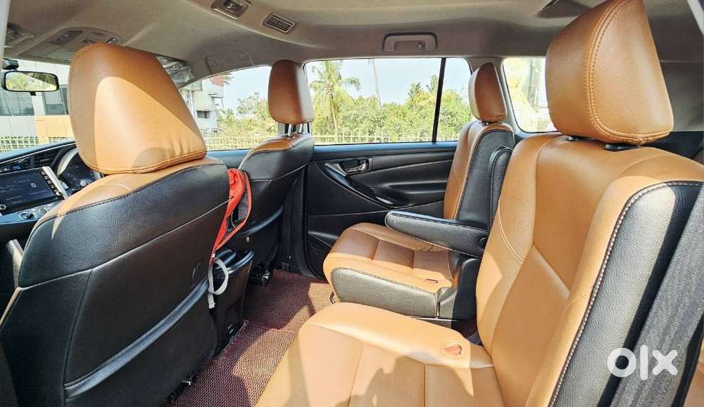 Toyota Innova Crysta