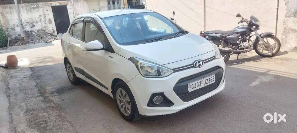 Hyundai Xcent 2016 Diesel 235000 Km Driven