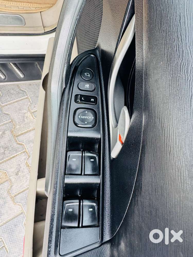 Mahindra Xuv500 2.2 W10, 2015, Diesel