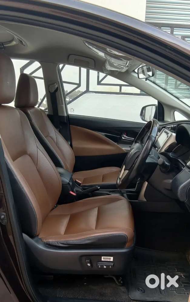 Toyota Innova Crysta 2018 Diesel Well Maintained