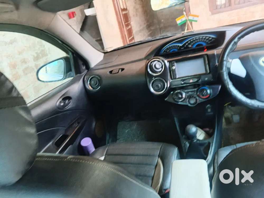 Toyota Etios Cross 2016