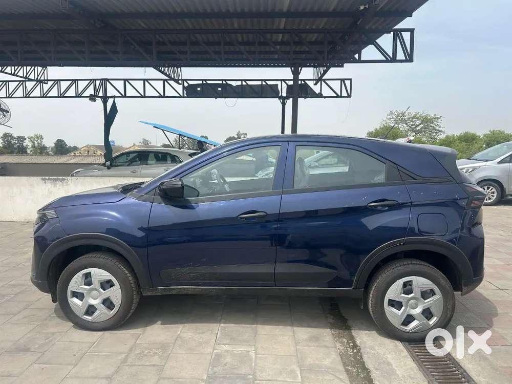 Tata Nexon 2025 Petrol 100 Km Driven