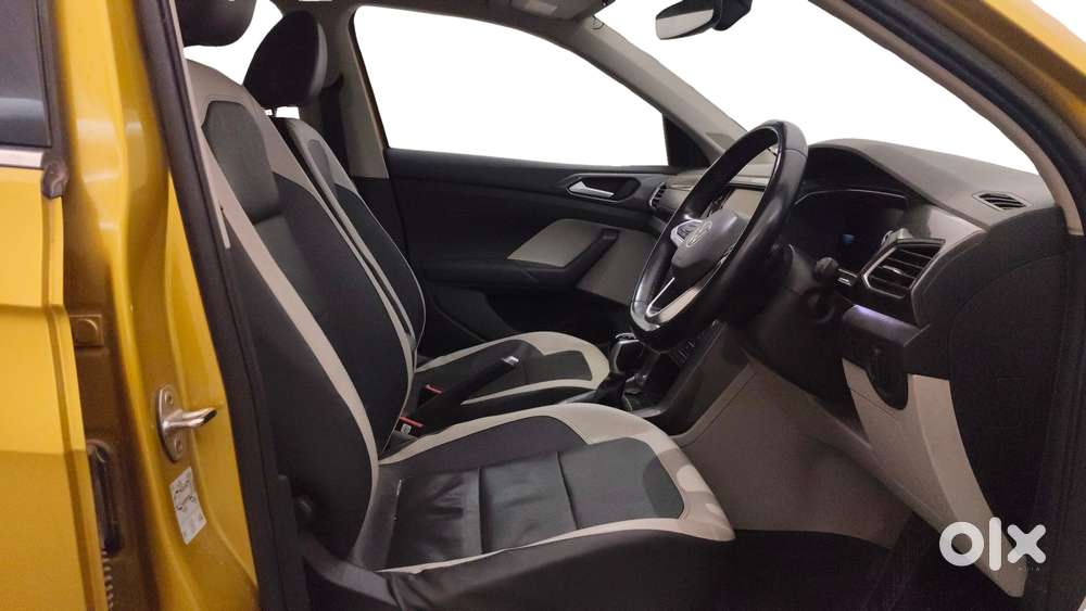 Volkswagen Taigun 1.0 Tsi Topline At, 2022, Petrol