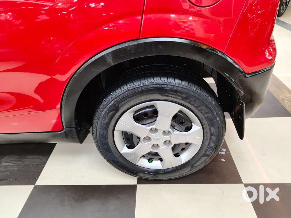 Mahindra Xuv300 1.2 W6 Amt Petrol, 2022, Petrol