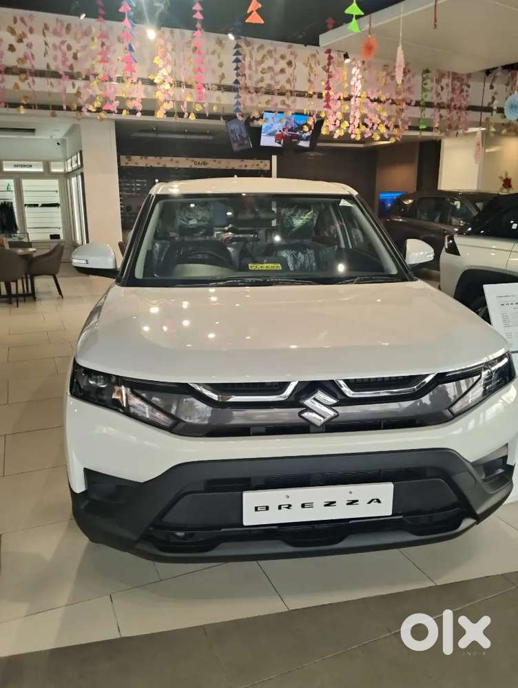 Maruti Suzuki Brezza Vxi  2026 Petrol 0 Km Driven