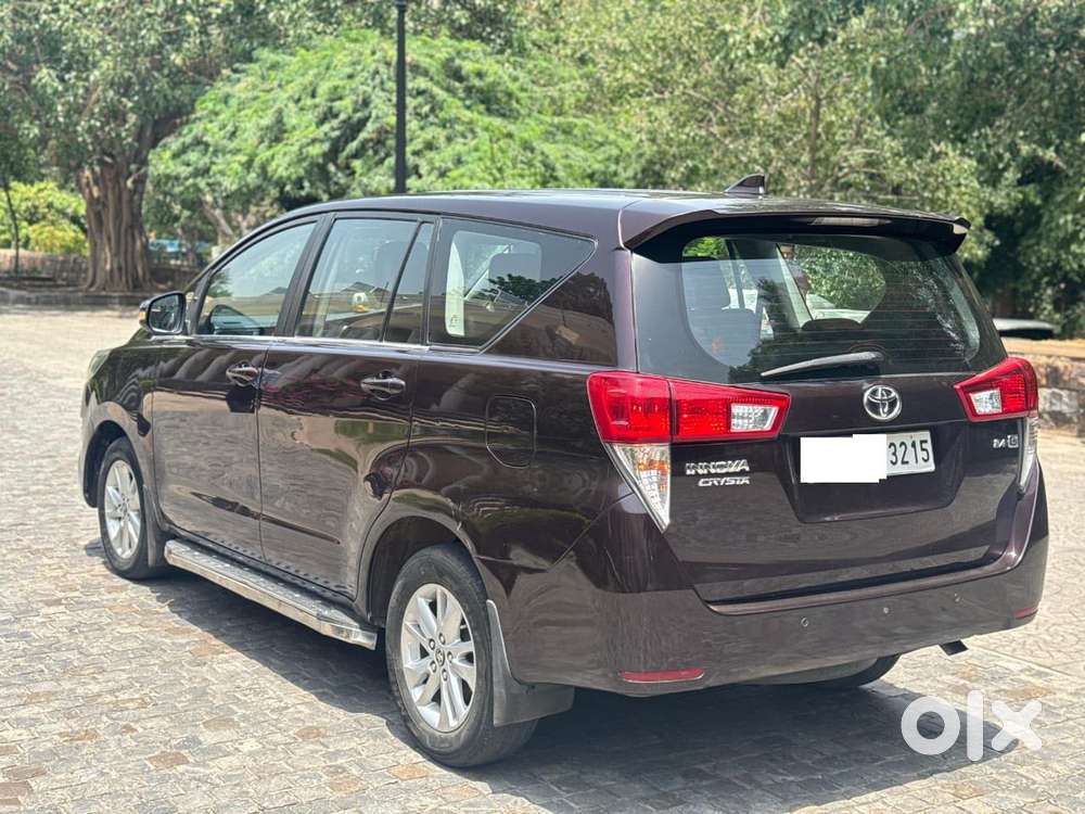 Toyota Innova Crysta [2020-ongoing] 2.4 Gx 7 Str, 2019, Diesel