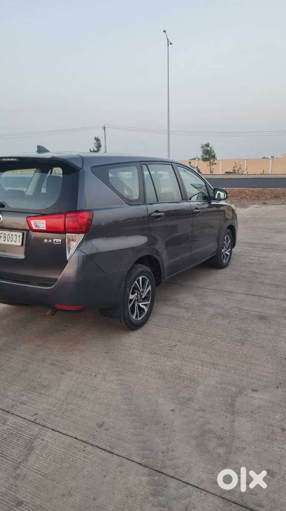 Toyota Innova Crysta [2020-ongoing] 2.4 Gx At 8 Str, 2021, Diesel