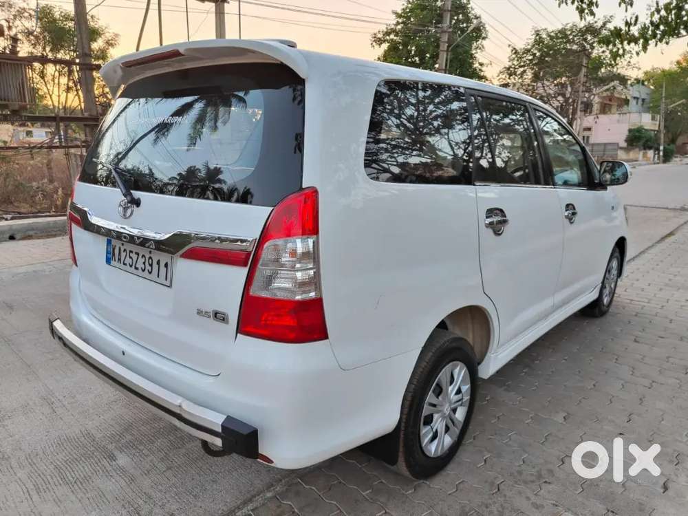 Toyota Innova 2.5 G 2012