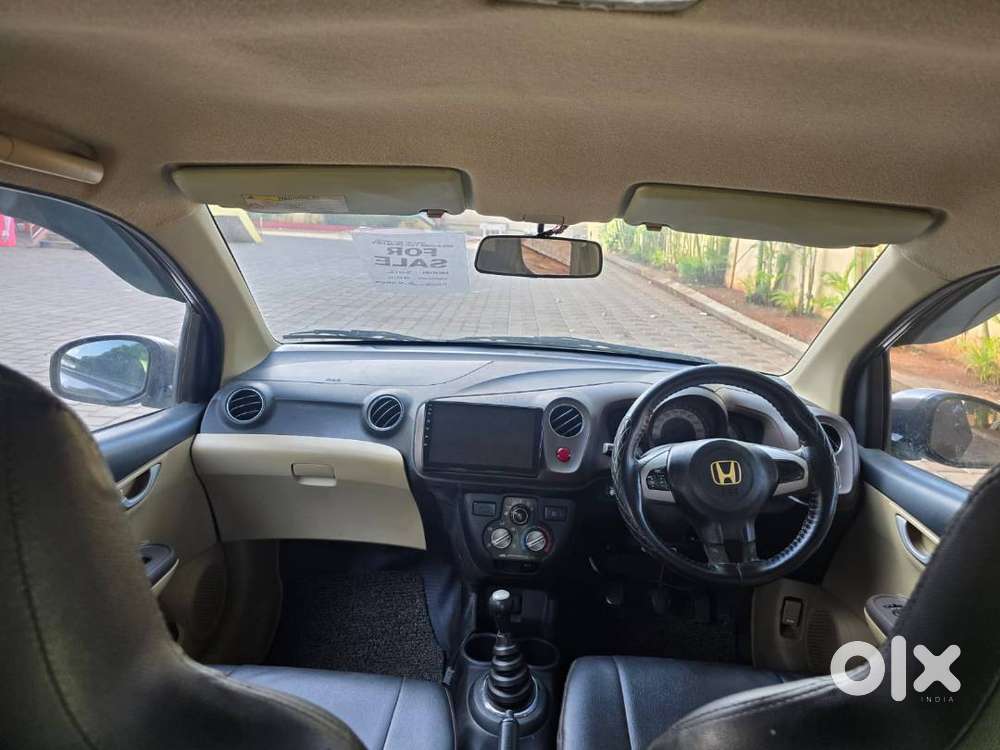 Honda Brio V