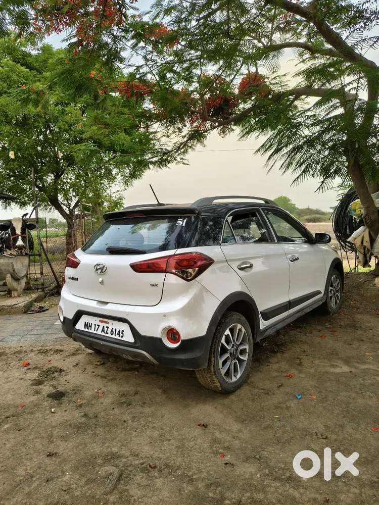 Top Model Hyundai I20 Active 2016 Petrol Well Maintained