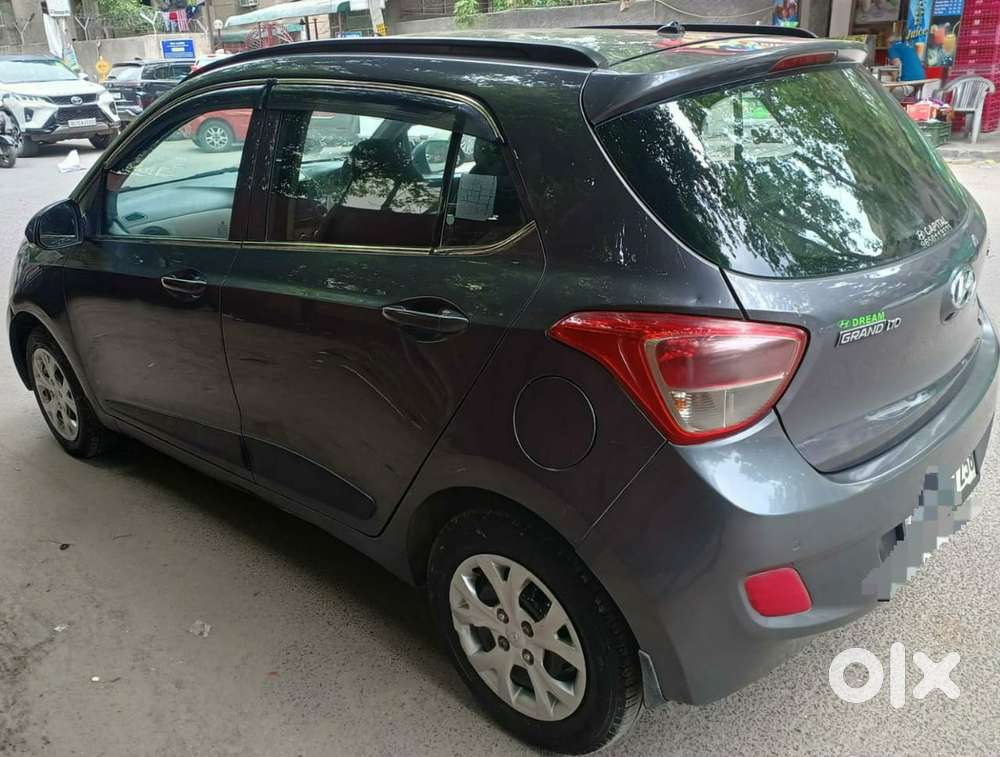 Hyundai Grand I10 Sportz, 2016, Petrol