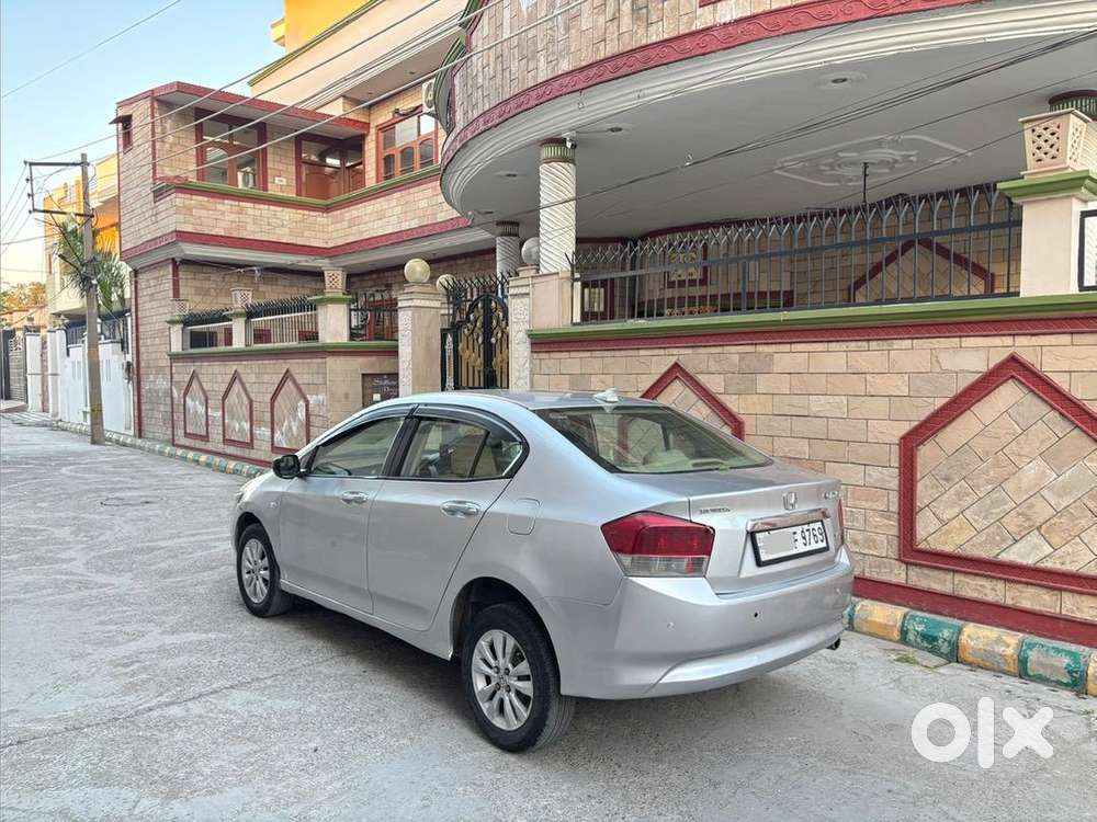 Honda City 2011 Cng Italian Timely Serviced Family Car