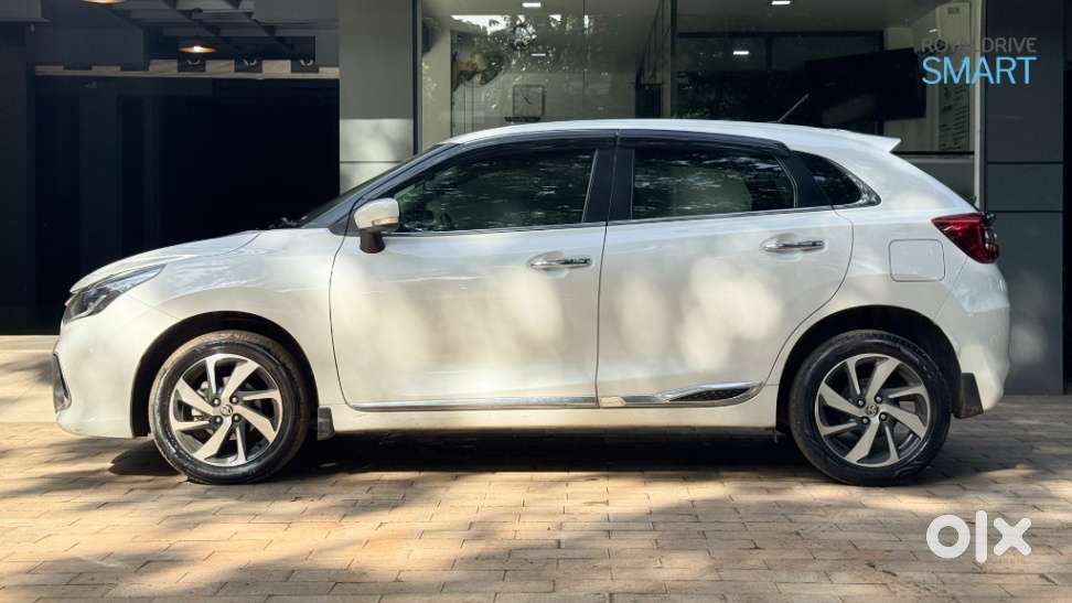 Toyota Glanza, 2023, Petrol