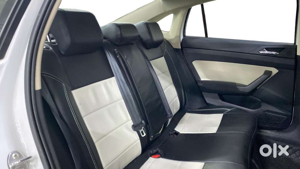 Skoda Slavia 1.0 Ambition Tsi At, 2024, Petrol
