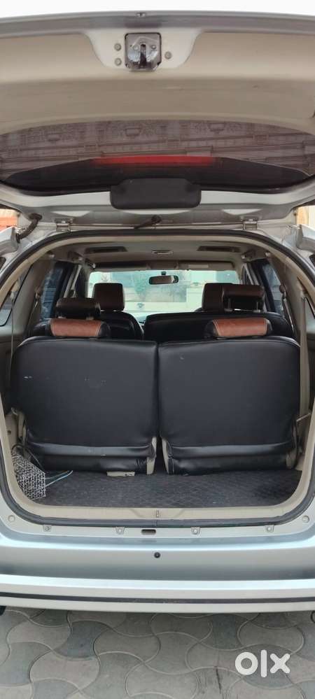 Toyota Innova 2.5 Vx 7 Str Bs-iii, 2011, Diesel