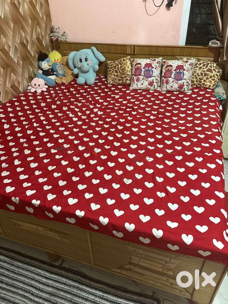 King Size Bed with Mattress for Sale