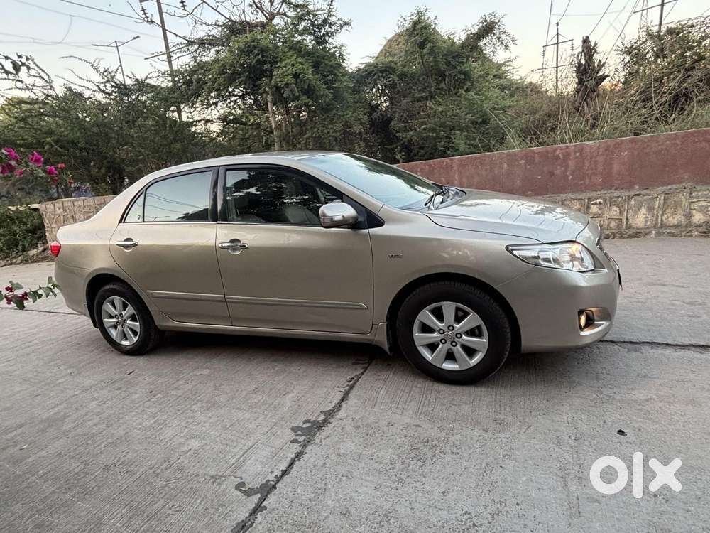 Toyota Corolla Altis Gl, 2010, Petrol