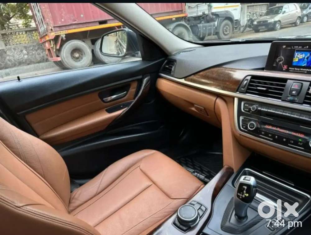 Bmw 3 Series 2014 Diesel ,top Model,luxury Line