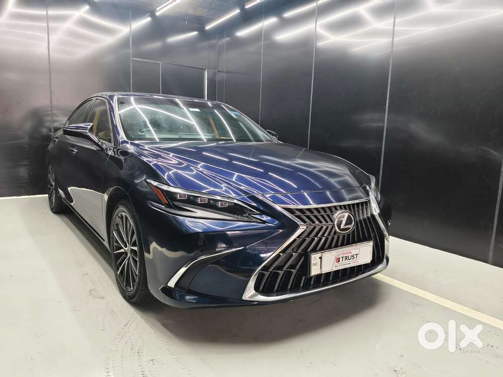 Lexus Es 300h Luxury, 2023