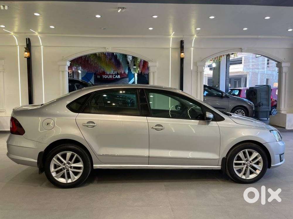 Skoda Rapid 1.0 Style At, 2020, Petrol