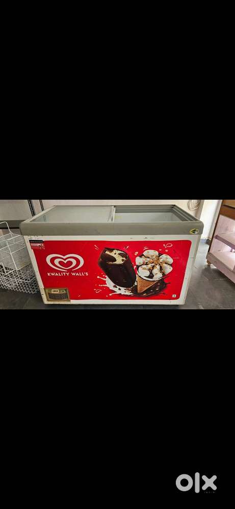 Ice creams deep freezer