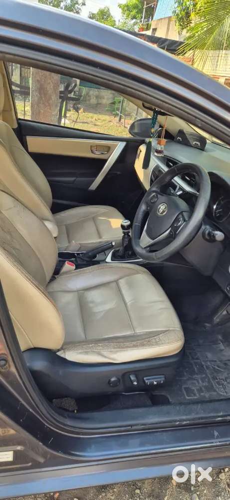Toyota Corolla Altis 2016