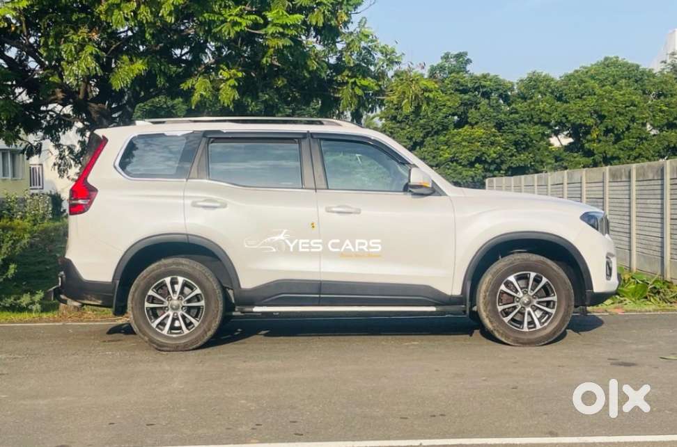 Mahindra Scorpio N Z4 Petrol At 7 Str, 2023, Petrol