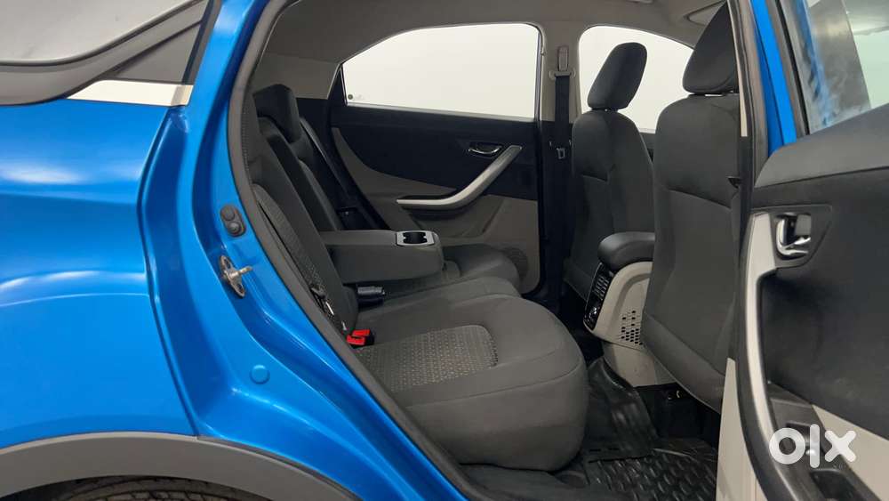 Tata Nexon 1.2 Revotron Xz Plus Dual Tone, 2018, Petrol
