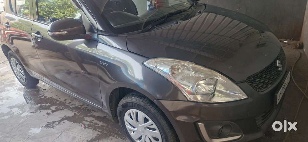 Maruti Suzuki Swift Vxi 1.2 Abs Bs-iv, 2015, Petrol