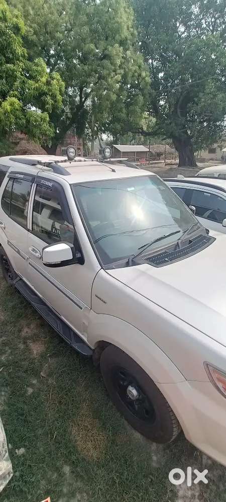Tata Safari Storme 2016 Diesel 100000 Km Driven