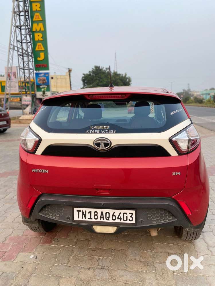 Tata Nexon 1.5 Revotorq Xm (s), 2018, Diesel