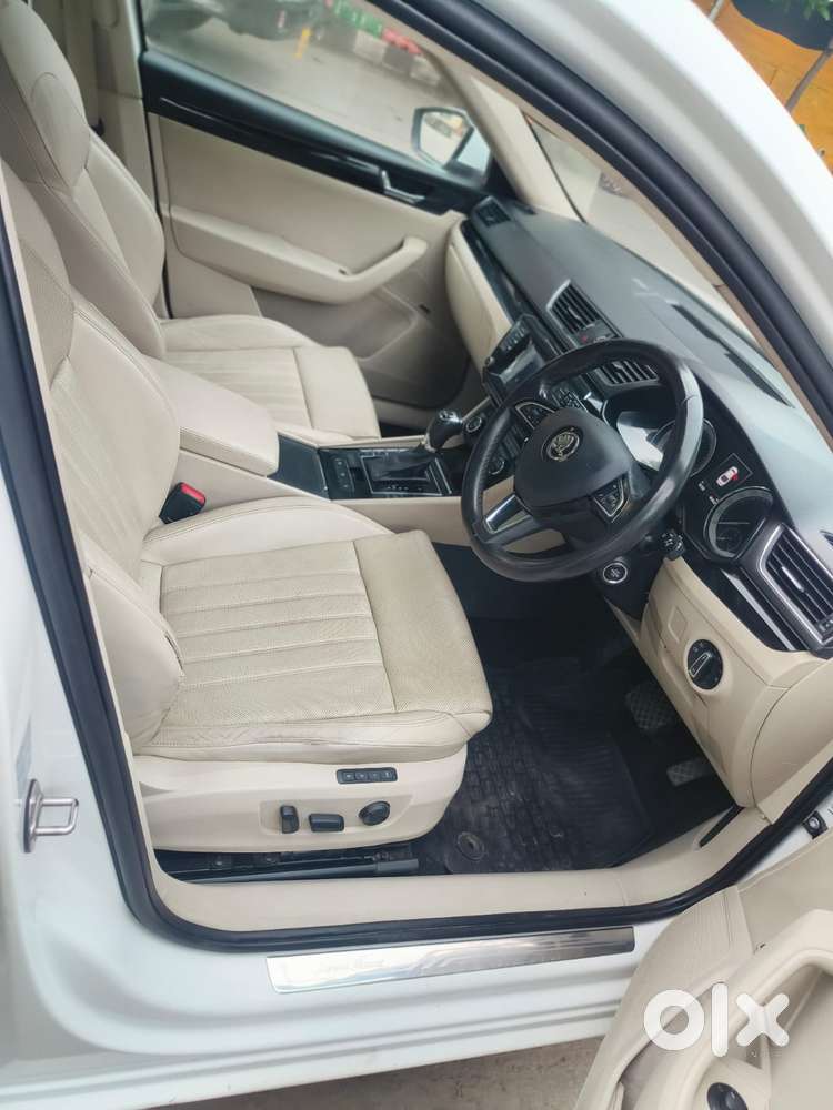 Skoda Superb Lk 1.8 Tsi At, 2016, Petrol