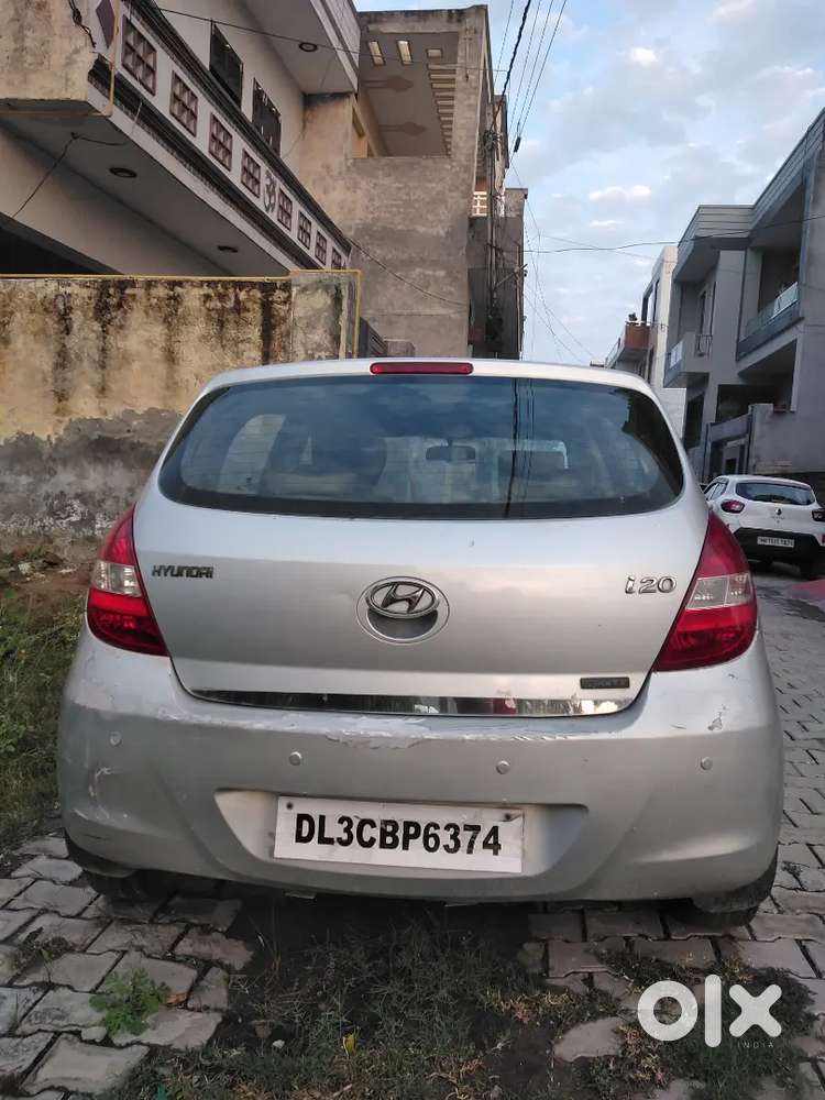 Hyundai New I20 Sportz 2011 Second Owner