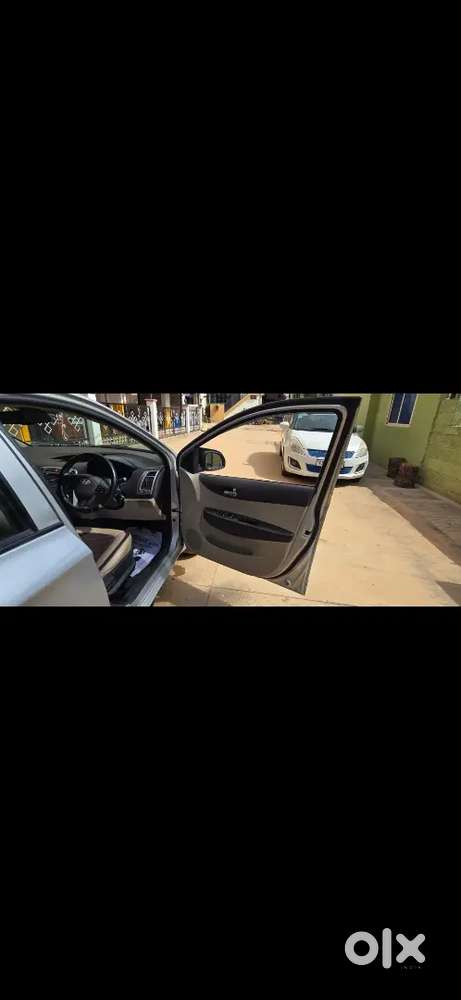 Hyundai I20 Magna Petrol 2012