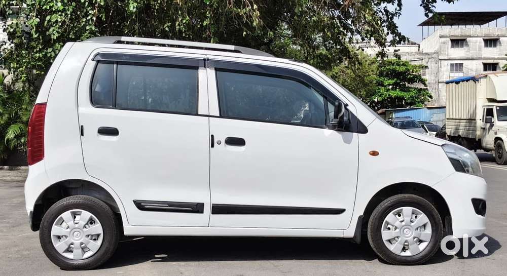 Maruti Suzuki Wagon R Vxi Amt Opt, 2014, Cng & Hybrids